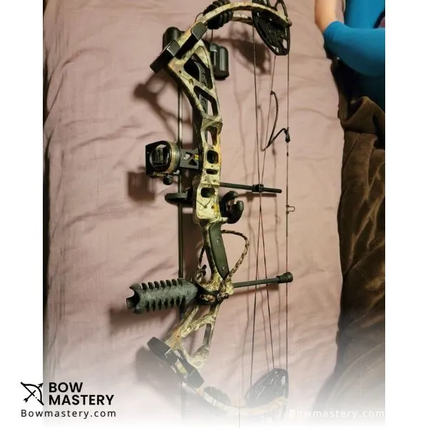PSE ARCHERY Uprising Left:Right Hand Bow Package - Best Entry Level Bow Set